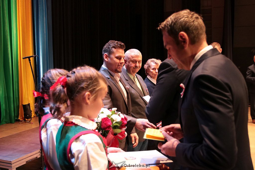 Uroczysta sesja Rady Miasta Ostrołęki z okazji Święta Niepodległości [11.11.2019] - zdjęcie #110 - eOstroleka.pl