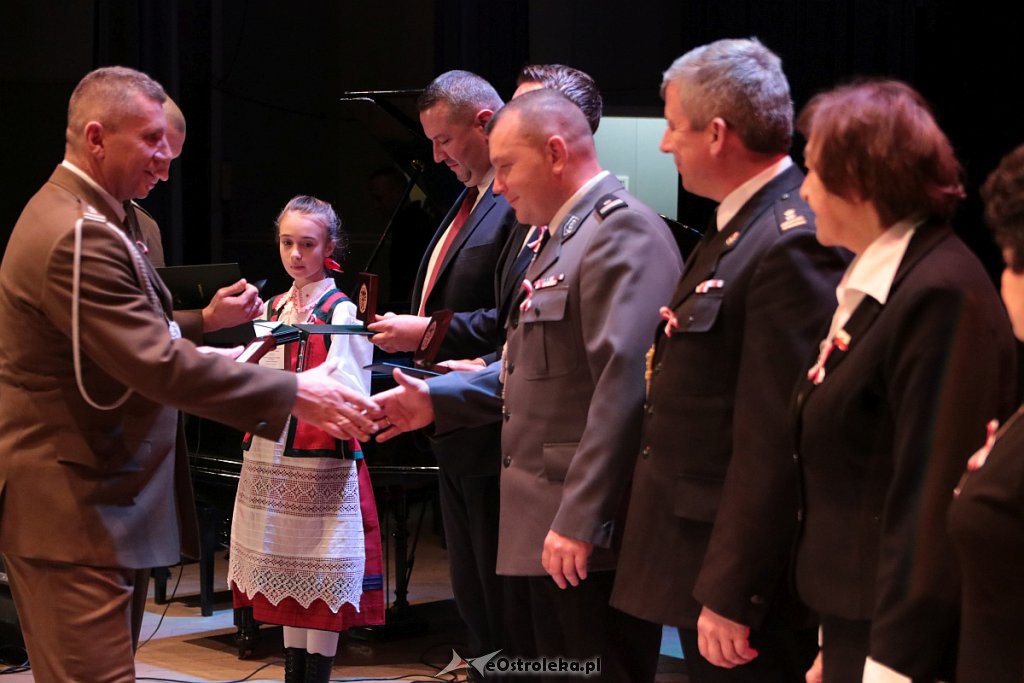 Uroczysta sesja Rady Miasta Ostrołęki z okazji Święta Niepodległości [11.11.2019] - zdjęcie #119 - eOstroleka.pl