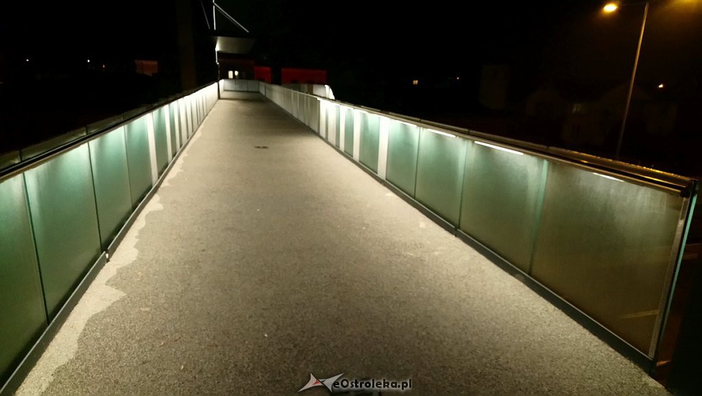 Kładka nad ulicą Traugutta ponownie otwarta dla pieszych [ZDJĘCIA] - zdjęcie #6 - eOstroleka.pl