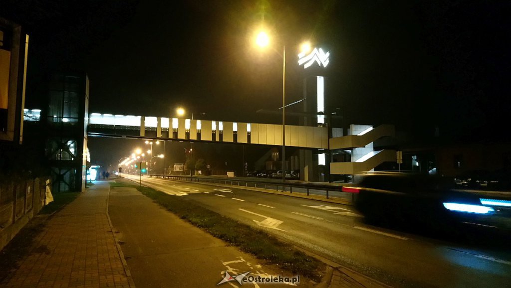 Kładka nad ulicą Traugutta ponownie otwarta dla pieszych [ZDJĘCIA] - zdjęcie #11 - eOstroleka.pl