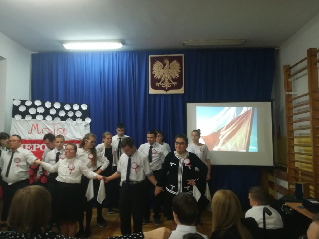 Obchody Święta Niepodległości w SOS-W [13.11.2019] - zdjęcie #9 - eOstroleka.pl