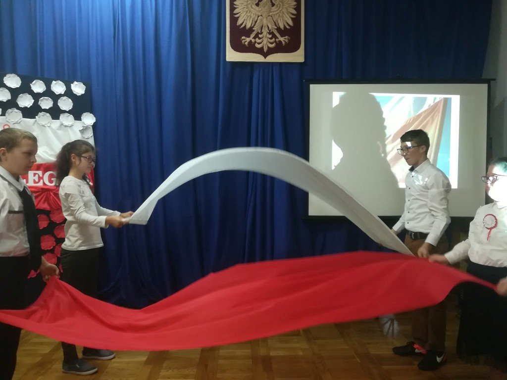 Obchody Święta Niepodległości w SOS-W [13.11.2019] - zdjęcie #13 - eOstroleka.pl