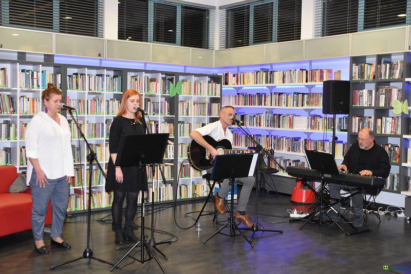 Profilaktyczny koncert w kadzidlańskiej bibliotece [15.11.2019] - zdjęcie #17 - eOstroleka.pl