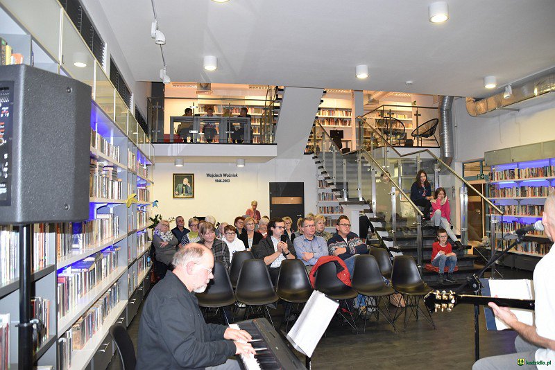 Profilaktyczny koncert w kadzidlańskiej bibliotece [15.11.2019] - zdjęcie #18 - eOstroleka.pl