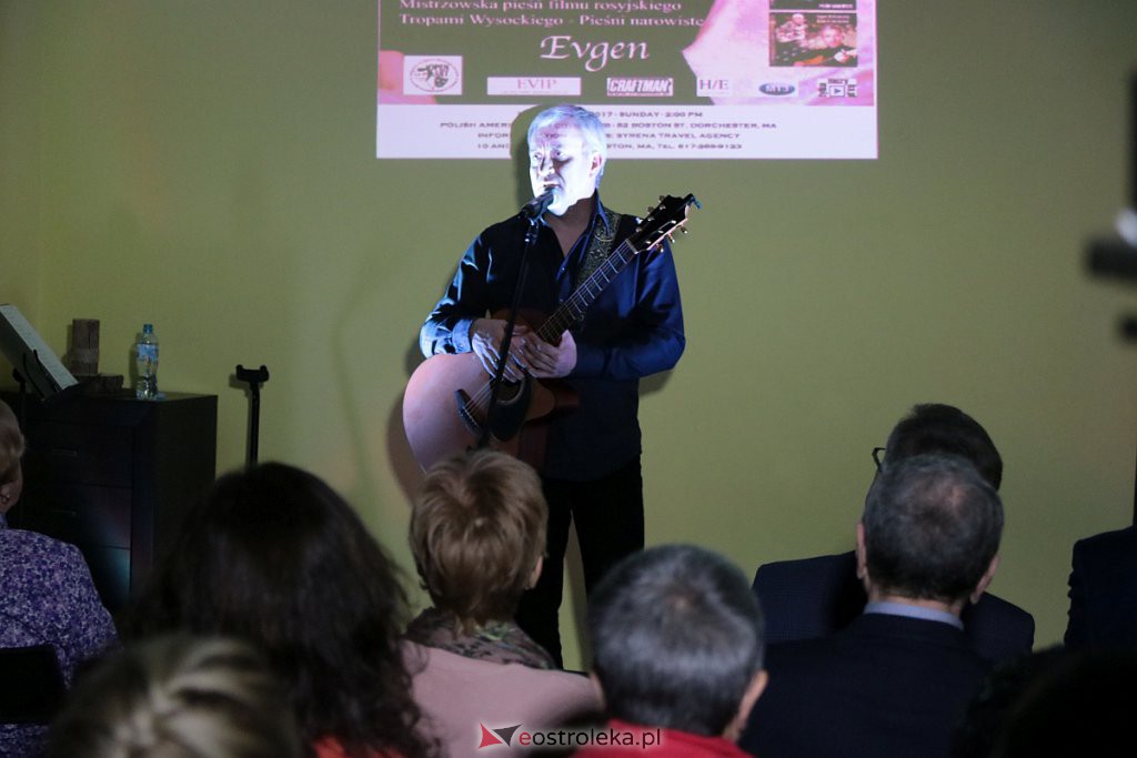 Evgen Malinowski z poruszającym recitalem wystąpił w Kultowni [15.11.2019] - zdjęcie #11 - eOstroleka.pl