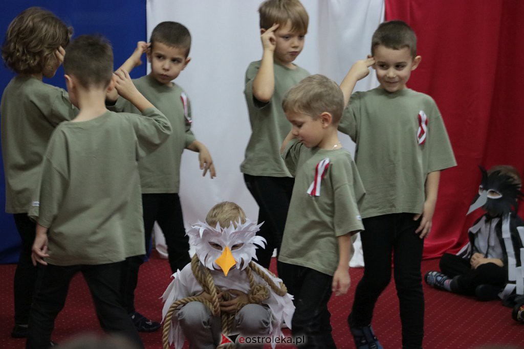 Lekcja historii w wykonaniu przedszkolaków z „Krainy Misiów” [WIDEO, ZDJĘCIA] - zdjęcie #29 - eOstroleka.pl