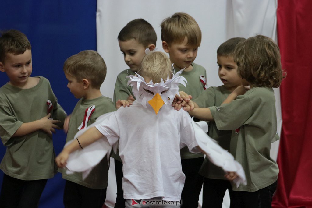 Lekcja historii w wykonaniu przedszkolaków z „Krainy Misiów” [WIDEO, ZDJĘCIA] - zdjęcie #38 - eOstroleka.pl