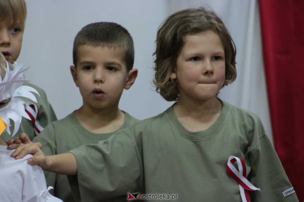 Lekcja historii w wykonaniu przedszkolaków z „Krainy Misiów” [WIDEO, ZDJĘCIA] - zdjęcie #11 - eOstroleka.pl