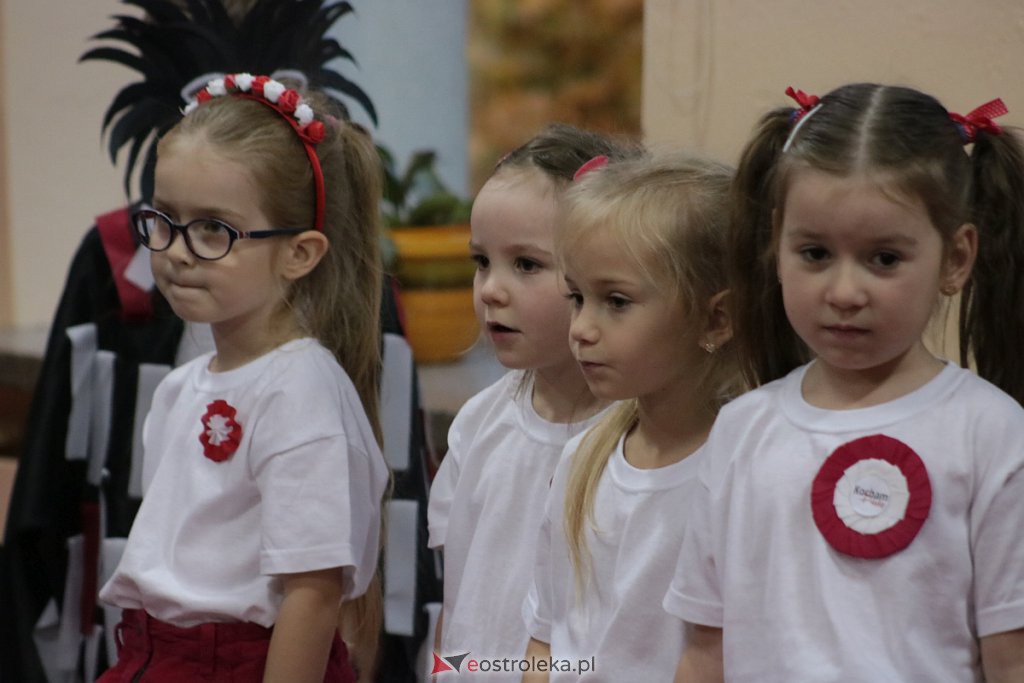 Lekcja historii w wykonaniu przedszkolaków z „Krainy Misiów” [WIDEO, ZDJĘCIA] - zdjęcie #6 - eOstroleka.pl