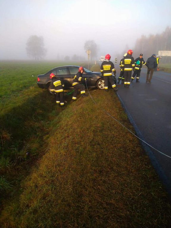 Wypadek w Zamościu [17.11.2019] - zdjęcie #2 - eOstroleka.pl