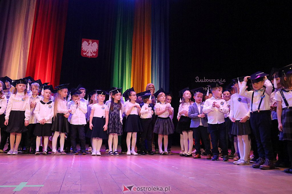 Pasowanie na ucznia w Szkole Podstawowej nr 1 [18.11.2019] - zdjęcie #11 - eOstroleka.pl