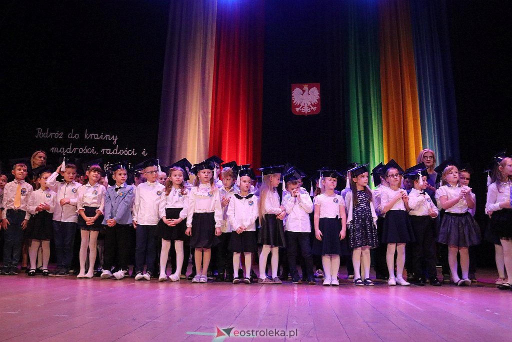 Pasowanie na ucznia w Szkole Podstawowej nr 1 [18.11.2019] - zdjęcie #13 - eOstroleka.pl