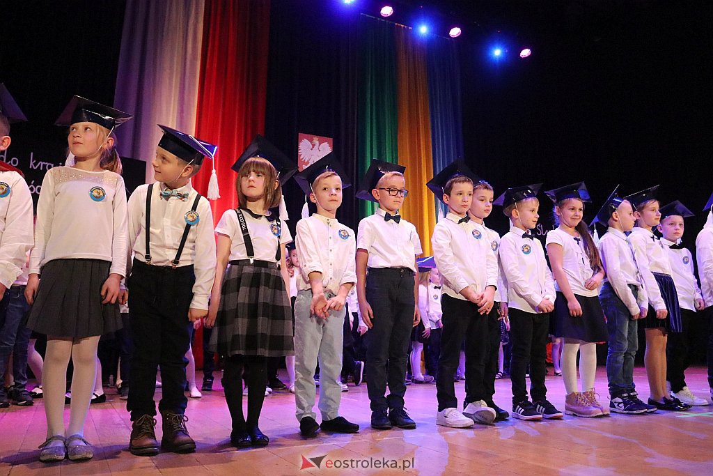Pasowanie na ucznia w Szkole Podstawowej nr 1 [18.11.2019] - zdjęcie #66 - eOstroleka.pl