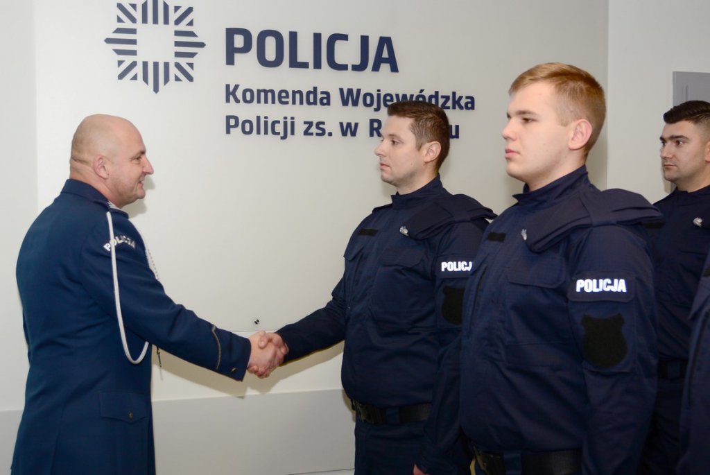 Policjanci złożyli ślubowanie [19.11.2019] - zdjęcie #4 - eOstroleka.pl