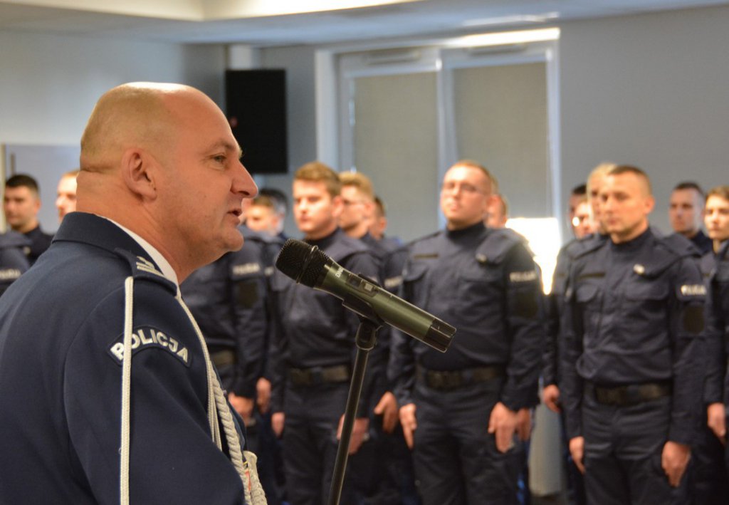 Policjanci złożyli ślubowanie [19.11.2019] - zdjęcie #6 - eOstroleka.pl