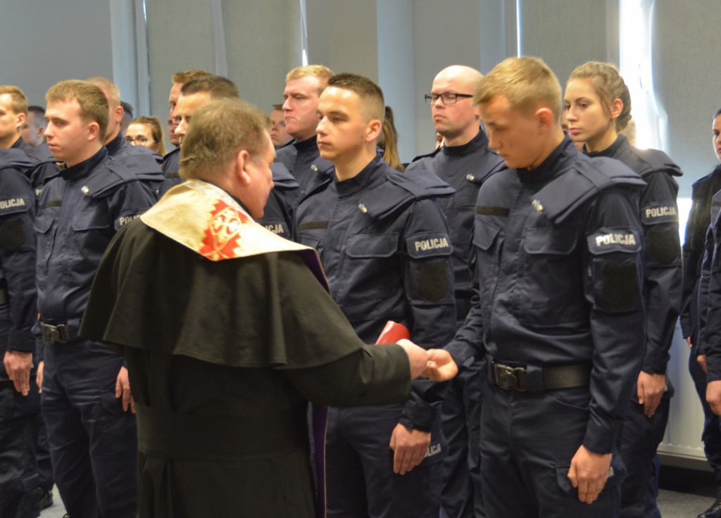 Policjanci złożyli ślubowanie [19.11.2019] - zdjęcie #7 - eOstroleka.pl