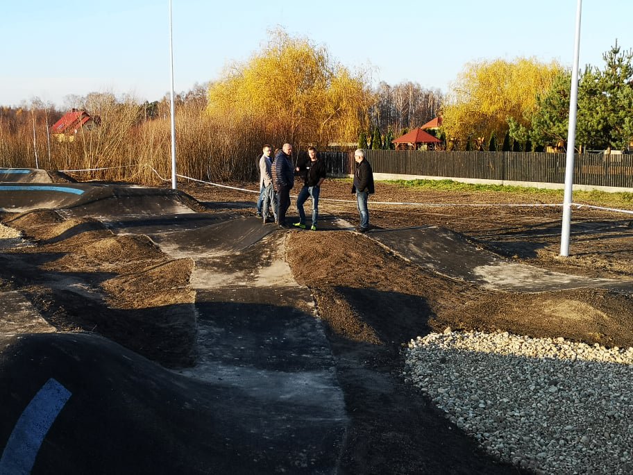 Pumptrack w Rzekuniu oficjalnie oddany do użytku [21.11.2019] - zdjęcie #6 - eOstroleka.pl