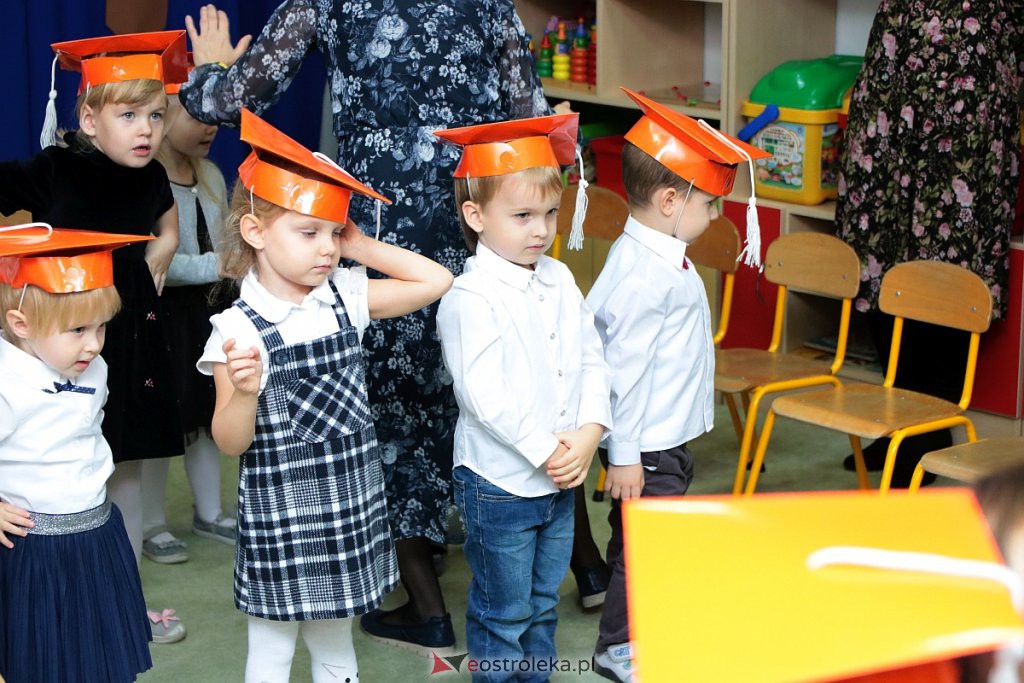 Pasowanie na przedszkolaka w „Krainie Misiów” [21.11.2019] - zdjęcie #36 - eOstroleka.pl