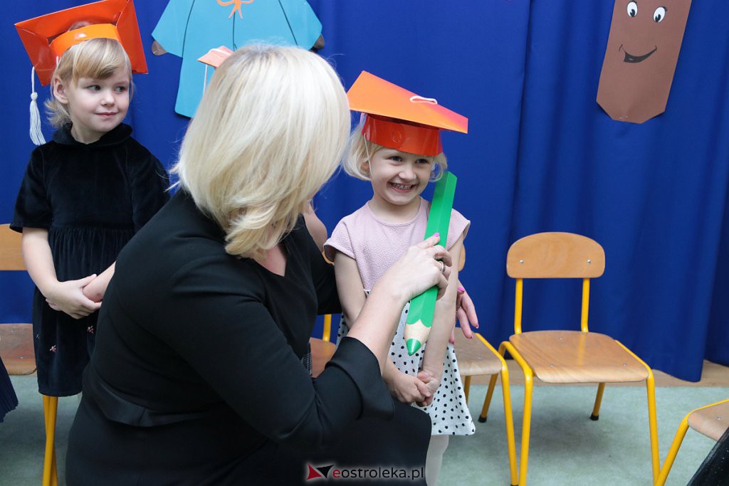 Pasowanie na przedszkolaka w „Krainie Misiów” [21.11.2019] - zdjęcie #20 - eOstroleka.pl