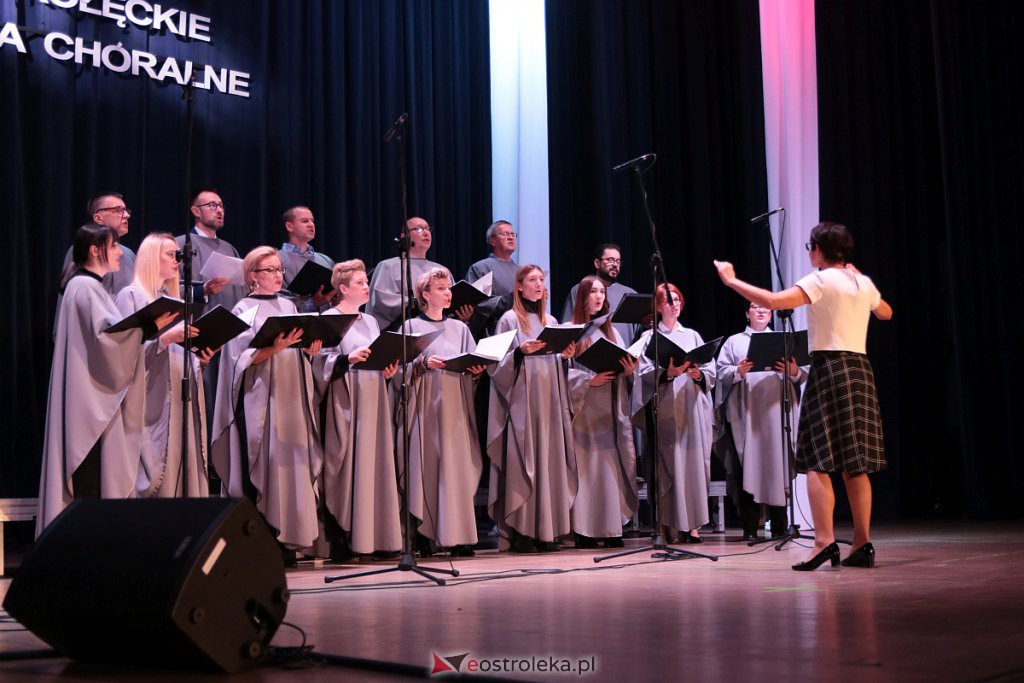 XXII Ostrołęckie Spotkania Chóralne w patriotycznym tonie [24.11.2019] - zdjęcie #32 - eOstroleka.pl