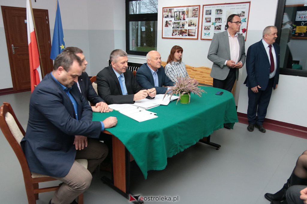 Historyczna umowa na inwestycję z Funduszu Dróg Samorządowych podpisana [26.11.2019] - zdjęcie #5 - eOstroleka.pl