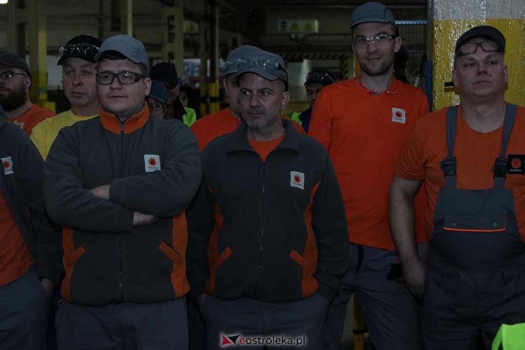 Jerzy Owsiak odwiedził Ostrołękę. Pokazał puszkę 28. finału i symbolicznie rozpoczął ostatni etap produkcji [27.11.2019] - zdjęcie #58 - eOstroleka.pl