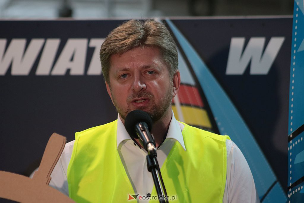 Jerzy Owsiak odwiedził Ostrołękę. Pokazał puszkę 28. finału i symbolicznie rozpoczął ostatni etap produkcji [27.11.2019] - zdjęcie #45 - eOstroleka.pl