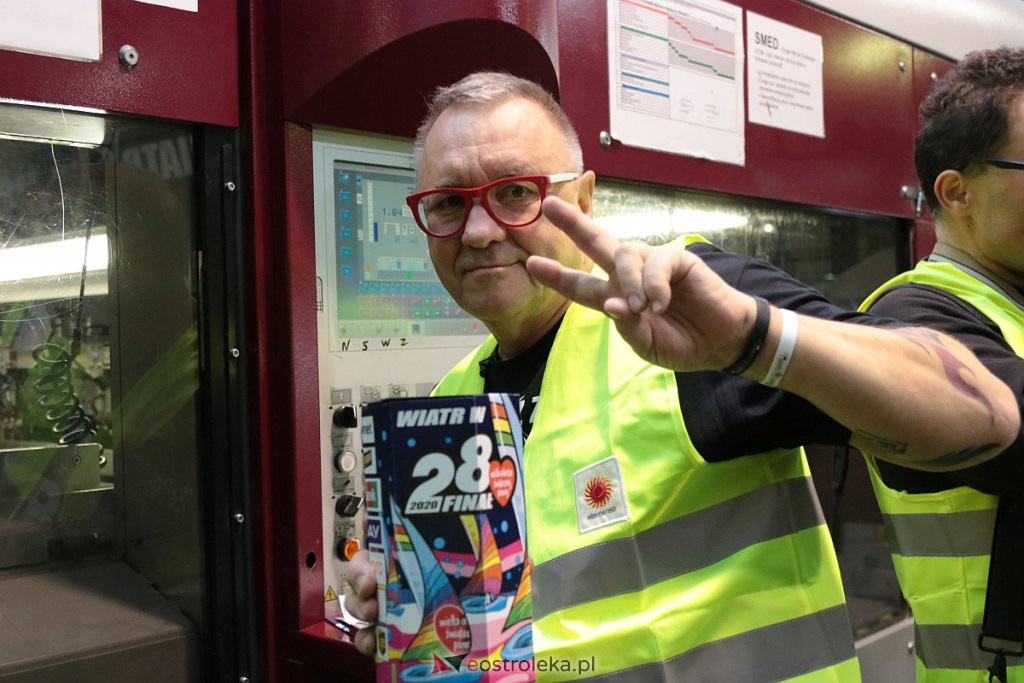 Jerzy Owsiak odwiedził Ostrołękę. Pokazał puszkę 28. finału i symbolicznie rozpoczął ostatni etap produkcji [27.11.2019] - zdjęcie #13 - eOstroleka.pl