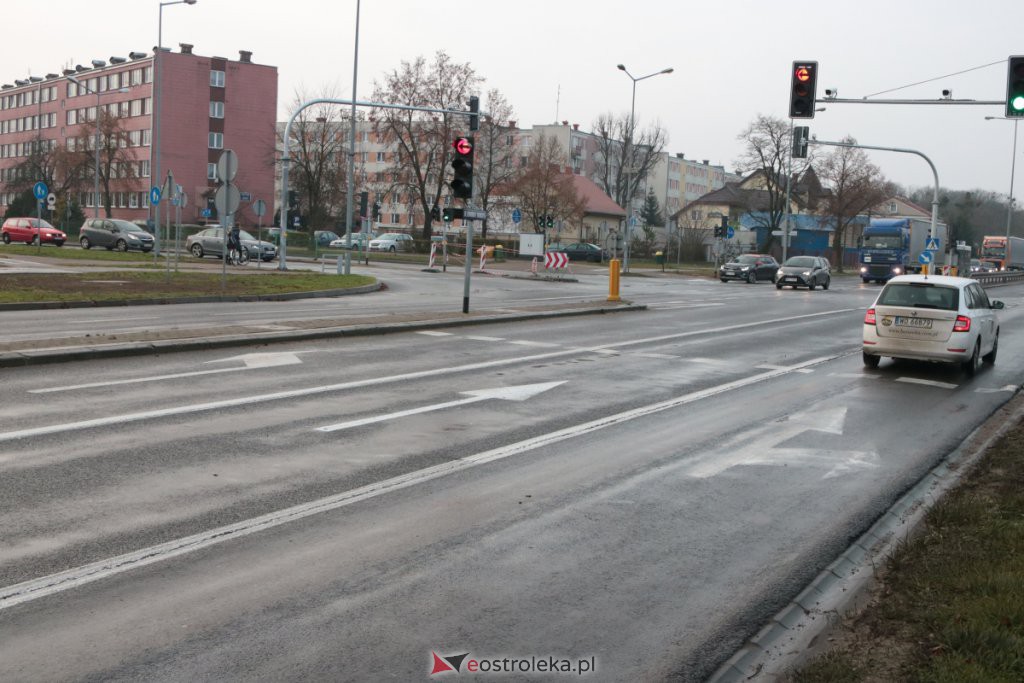 Uwaga kierowcy! Zmiana organizacji ruchu na jednym z dużych skrzyżowań w Ostrołęce [28.11.2019] - zdjęcie #4 - eOstroleka.pl