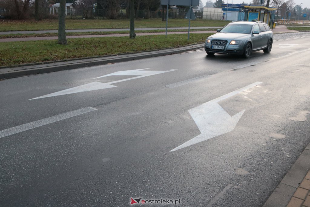 Uwaga kierowcy! Zmiana organizacji ruchu na jednym z dużych skrzyżowań w Ostrołęce [28.11.2019] - zdjęcie #9 - eOstroleka.pl