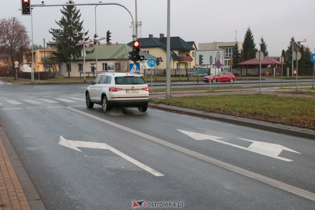 Uwaga kierowcy! Zmiana organizacji ruchu na jednym z dużych skrzyżowań w Ostrołęce [28.11.2019] - zdjęcie #10 - eOstroleka.pl