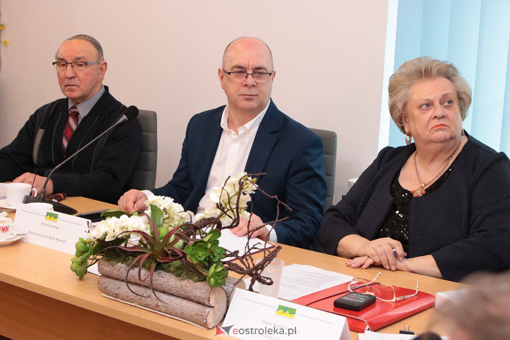 XIII sesja Rady powiatu w Ostrołęce [28.11.2019] - zdjęcie #11 - eOstroleka.pl