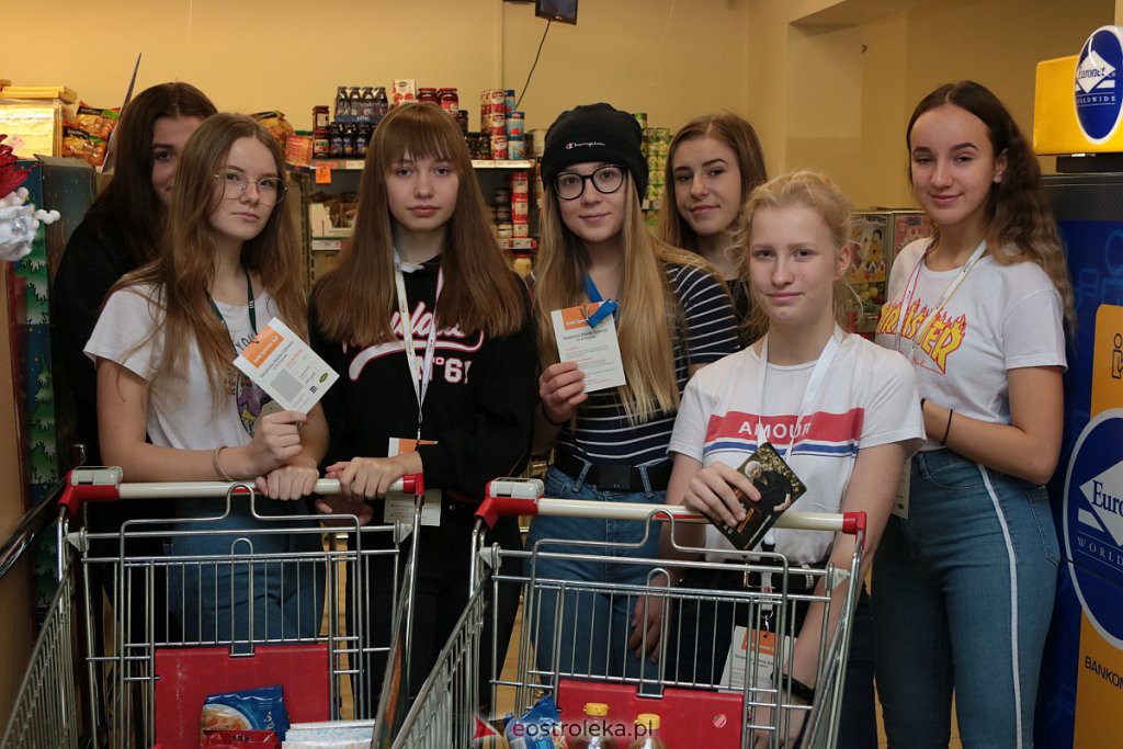 Ruszyła Świąteczna Zbiórka Żywności. W 35 sklepach dyżuruje kilkuset wolontariuszy [29.11.2019] - zdjęcie #6 - eOstroleka.pl