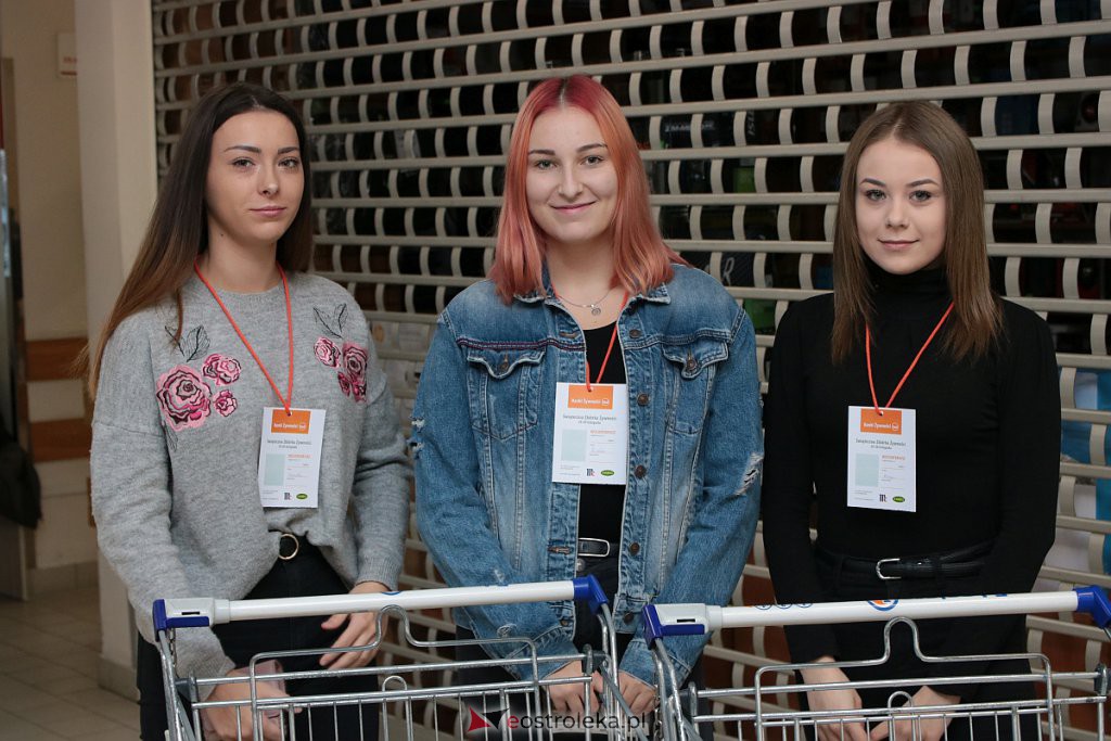 Ruszyła Świąteczna Zbiórka Żywności. W 35 sklepach dyżuruje kilkuset wolontariuszy [29.11.2019] - zdjęcie #5 - eOstroleka.pl