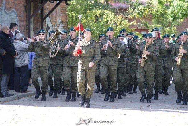 Uroczystości Święta Pułkowego w 90 Rocznice Bitwy Pod Zasławiem (19.09.2010) - zdjęcie #14 - eOstroleka.pl