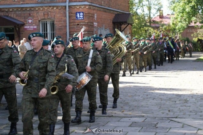 Uroczystości Święta Pułkowego w 90 Rocznice Bitwy Pod Zasławiem (19.09.2010) - zdjęcie #16 - eOstroleka.pl