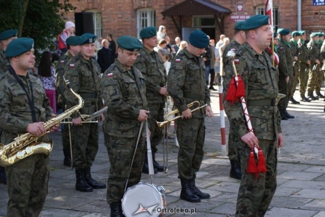 Uroczystości Święta Pułkowego w 90 Rocznice Bitwy Pod Zasławiem (19.09.2010) - zdjęcie #20 - eOstroleka.pl