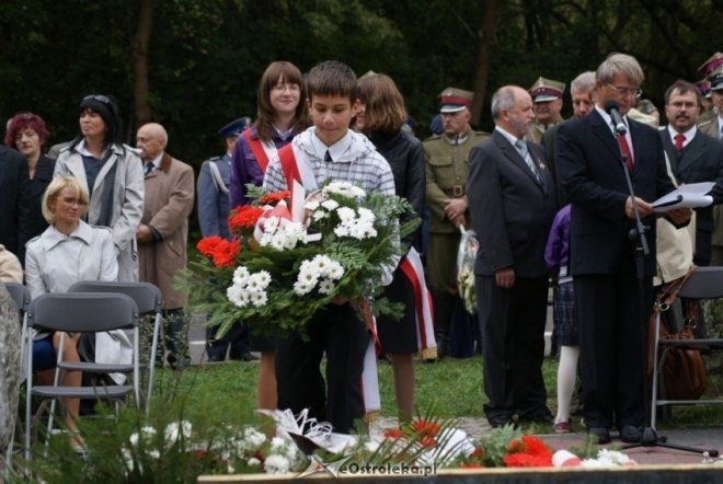 Uroczystości Święta Pułkowego w 90 Rocznice Bitwy Pod Zasławiem (19.09.2010) - zdjęcie #16 - eOstroleka.pl