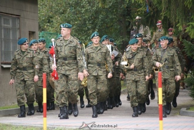 Uroczystości Święta Pułkowego w 90 Rocznice Bitwy Pod Zasławiem (19.09.2010) - zdjęcie #12 - eOstroleka.pl