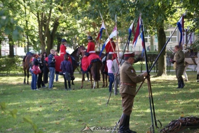Uroczystości Święta Pułkowego w 90 Rocznice Bitwy Pod Zasławiem (19.09.2010) - zdjęcie #9 - eOstroleka.pl