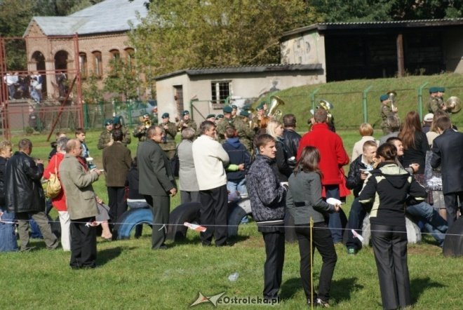 Uroczystości Święta Pułkowego w 90 Rocznice Bitwy Pod Zasławiem (19.09.2010) - zdjęcie #2 - eOstroleka.pl