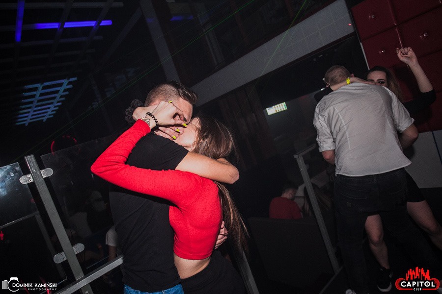 Andrzejki w Clubie Capitol Sypniewo. Wystąpił Tede [ZDJĘCIA] - zdjęcie #31 - eOstroleka.pl