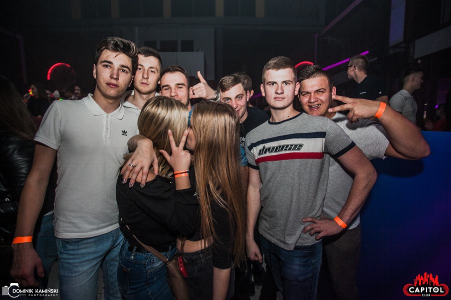 Andrzejki w Clubie Capitol Sypniewo. Wystąpił Tede [ZDJĘCIA] - zdjęcie #12 - eOstroleka.pl