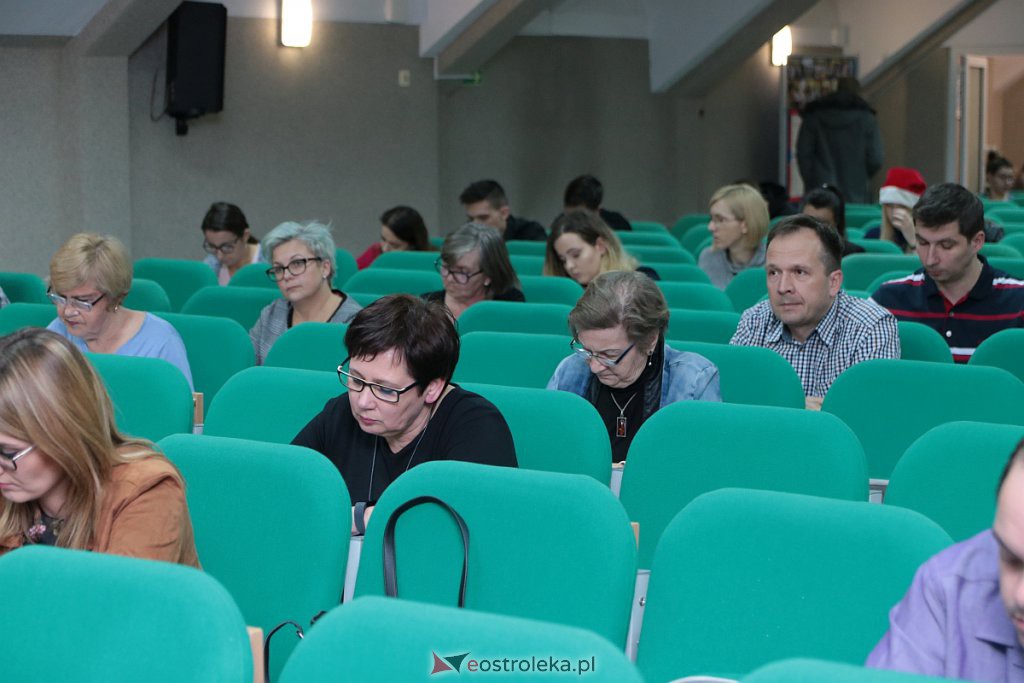 I Ostrołęckie dyktando dla Dorosłych [06.12.2019] - zdjęcie #94 - eOstroleka.pl