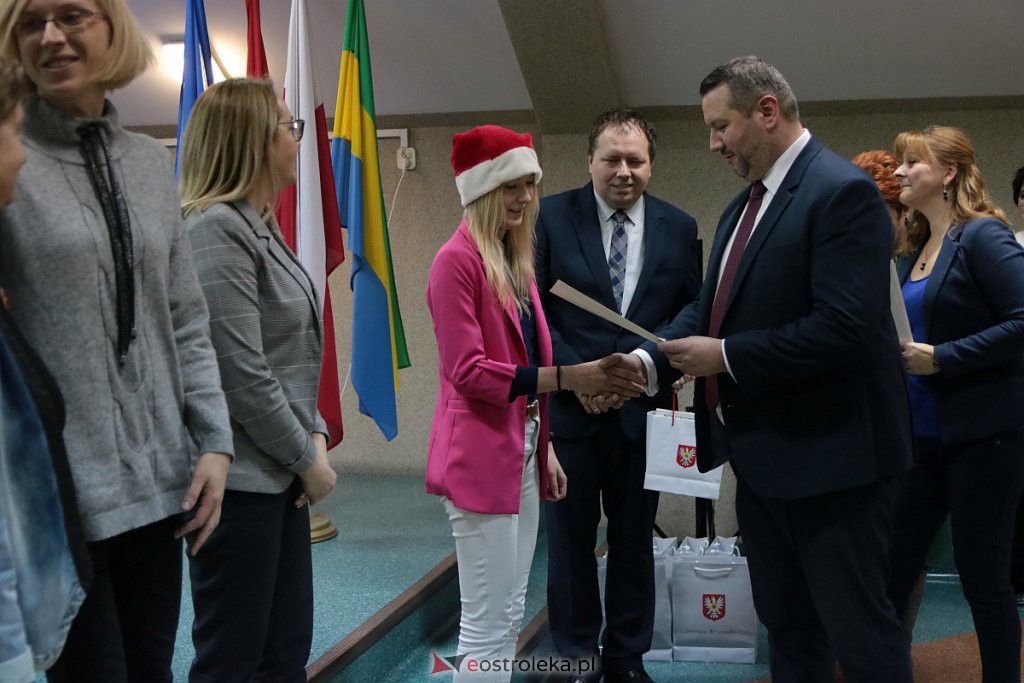 I Ostrołęckie dyktando dla Dorosłych [06.12.2019] - zdjęcie #58 - eOstroleka.pl