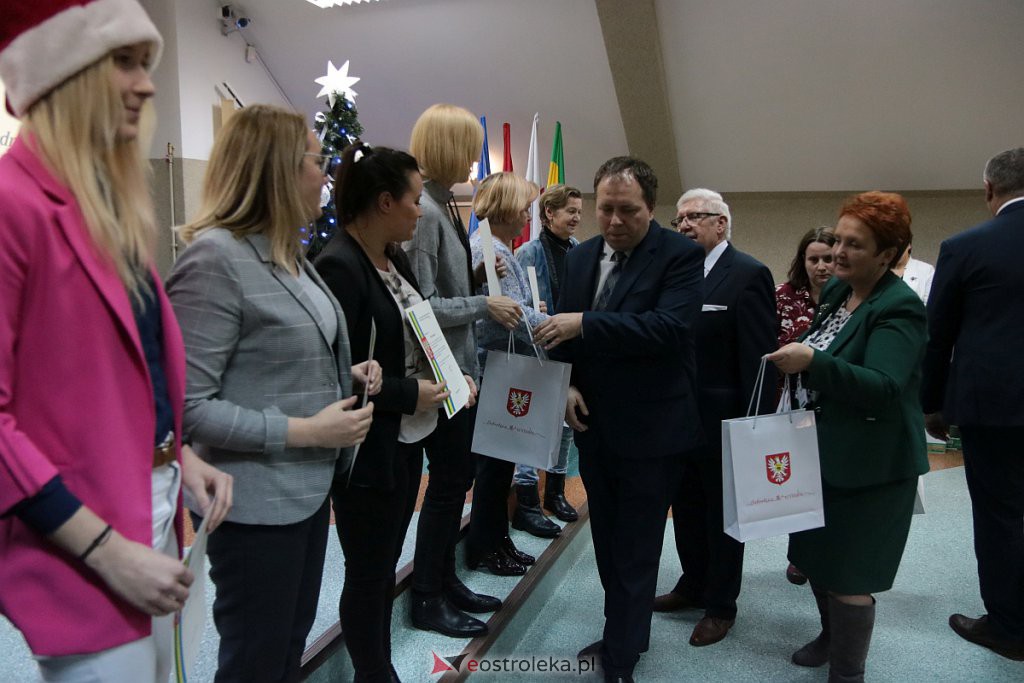 I Ostrołęckie dyktando dla Dorosłych [06.12.2019] - zdjęcie #53 - eOstroleka.pl