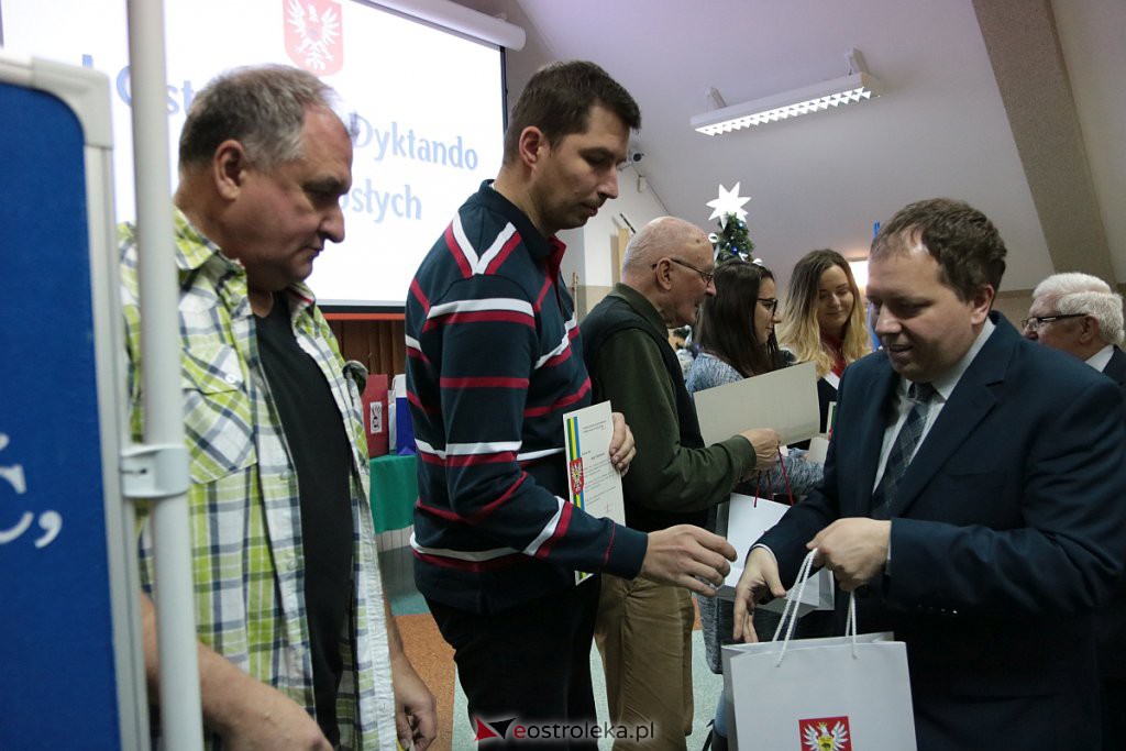 I Ostrołęckie dyktando dla Dorosłych [06.12.2019] - zdjęcie #41 - eOstroleka.pl