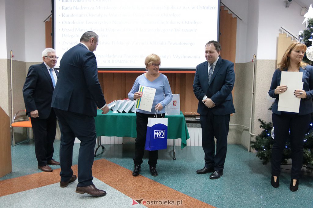 I Ostrołęckie dyktando dla Dorosłych [06.12.2019] - zdjęcie #21 - eOstroleka.pl