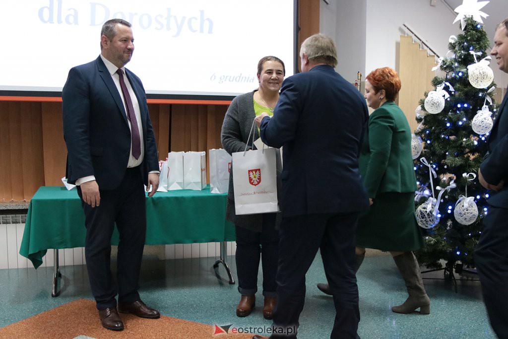 I Ostrołęckie dyktando dla Dorosłych [06.12.2019] - zdjęcie #15 - eOstroleka.pl