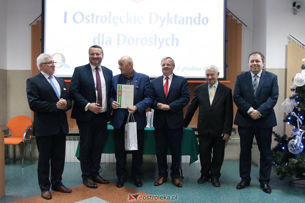 I Ostrołęckie dyktando dla Dorosłych [06.12.2019] - zdjęcie #9 - eOstroleka.pl